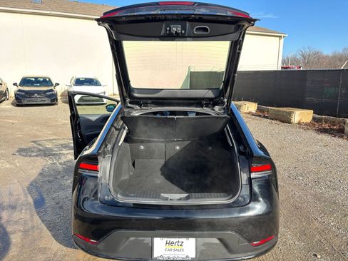 Used 2025 Toyota Prius LE image 29