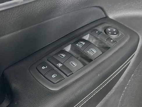 Used 2015 Jeep Grand Cherokee Limited w/ Luxury Group II RWD image 29