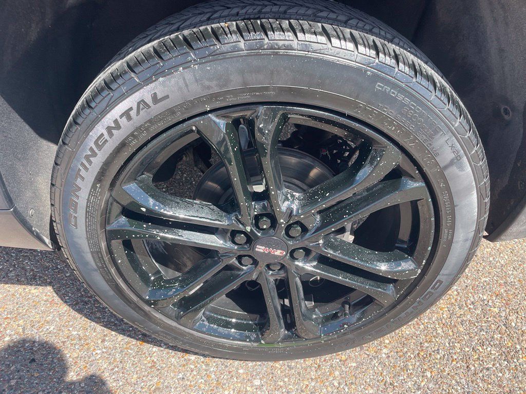 Used 2024 GMC Acadia Elevation w/ Luxury Package FWD image 17