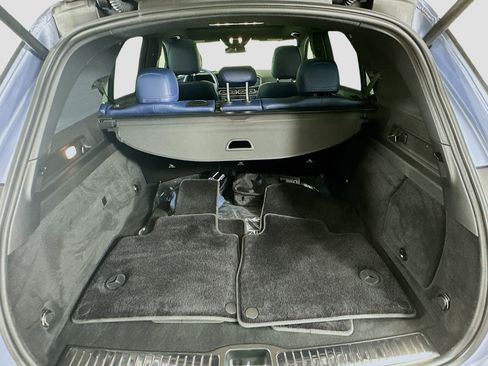 Certified 2025 Mercedes-Benz GLE 450e 4MATIC image 33