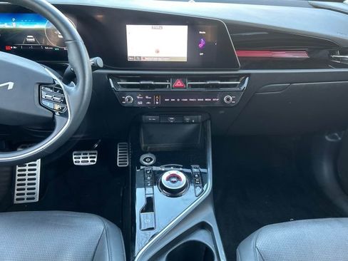 Certified 2023 Kia Niro Wave w/ Wave Preserve Package FWD image 15