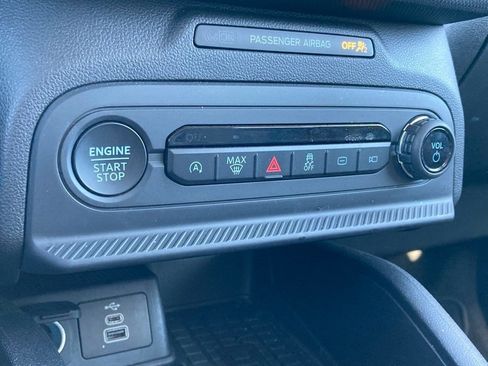 Used 2025 Ford Bronco Sport Outer Banks image 23