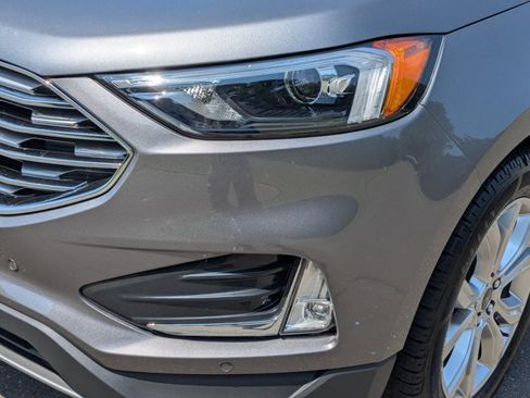 Certified 2023 Ford Edge Titanium AWD/4WD image 4