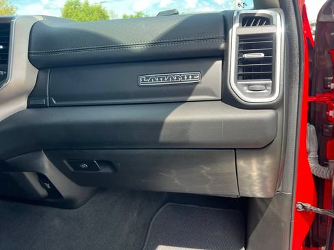 Used 2022 RAM 1500 Laramie AWD/4WD image 17