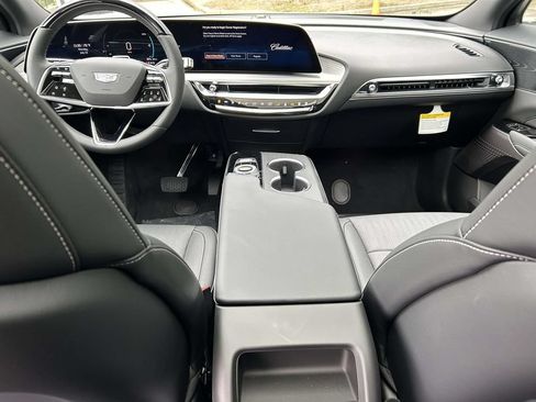 New 2026 Cadillac Lyriq Luxury RWD image 14