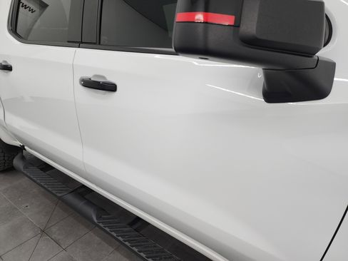 Used 2023 Chevrolet Silverado 1500 RST w/ Redline Edition AWD/4WD image 24