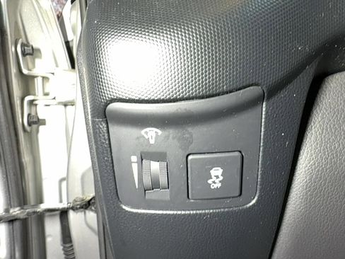 Used 2012 Kia Soul + FWD image 33