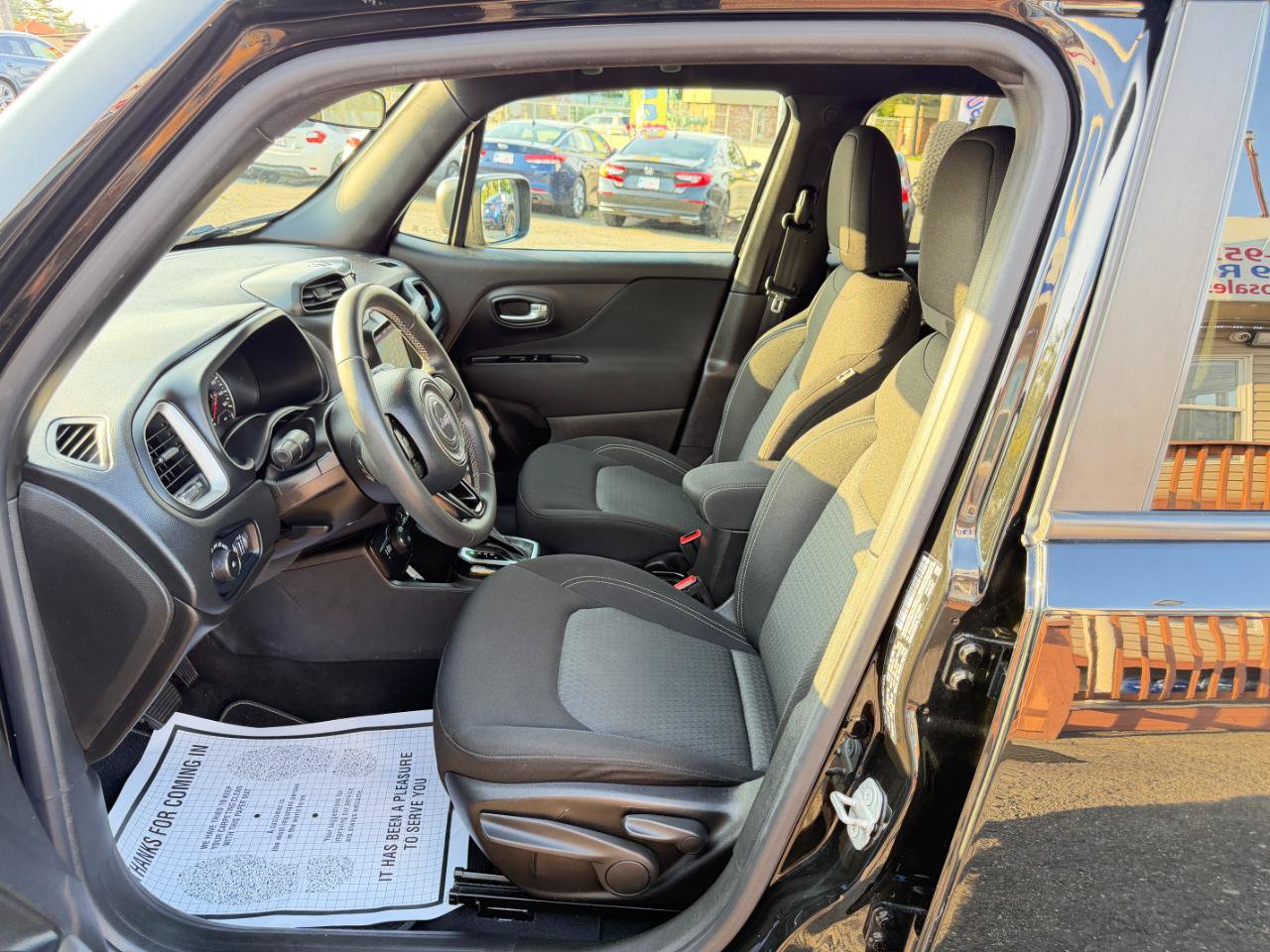 Used 2021 Jeep Renegade Latitude AWD/4WD image 11
