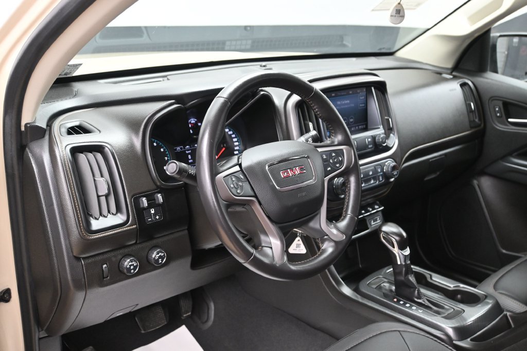 Used 2022 GMC Canyon AT4 w/ Driver Alert Package AWD/4WD image 11