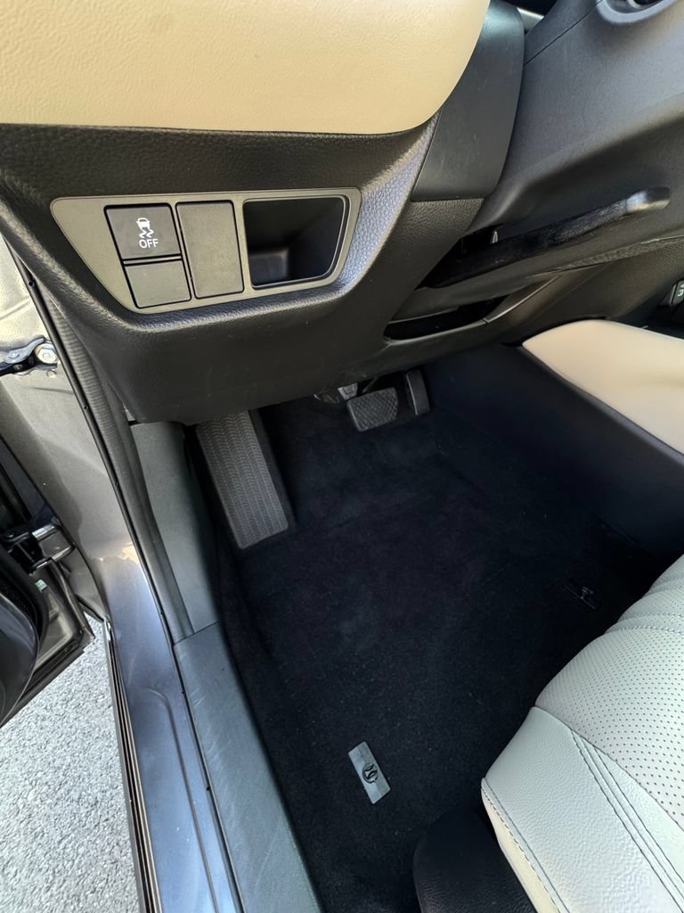 Used 2023 Honda HR-V EX-L image 15