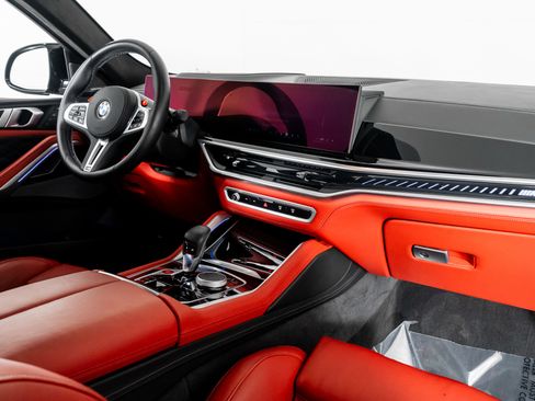 Used 2025 BMW X6 M Competition image 53