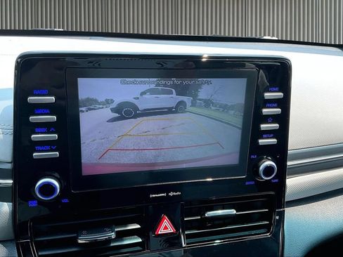 Used 2020 Hyundai Ioniq SEL FWD image 21