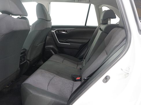 Used 2024 Toyota RAV4 XLE w/ Convenience Package image 17