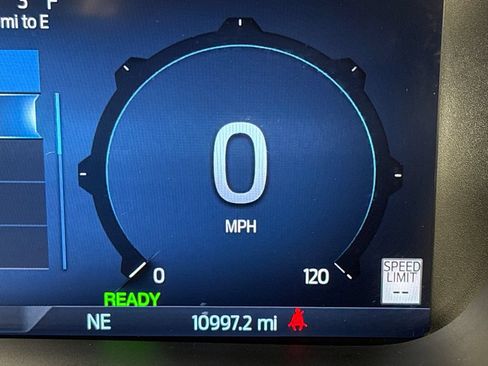 Certified 2025 Ford F150 Platinum w/ Equipment Group 702A High AWD/4WD image 23