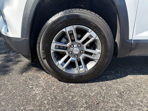 Used 2025 GMC Terrain Elevation AWD/4WD image 27
