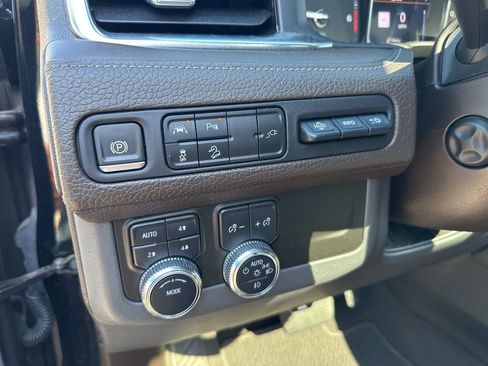 Used 2021 GMC Yukon Denali image 25