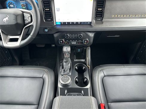 New 2025 Ford Bronco Badlands image 19