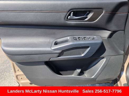 Used 2024 Nissan Pathfinder Rock Creek AWD/4WD image 22
