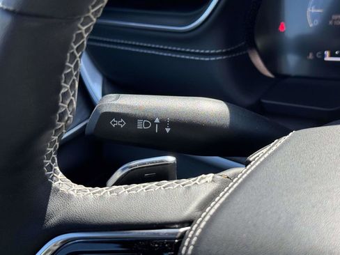 Used 2022 Jeep Grand Cherokee Overland image 21