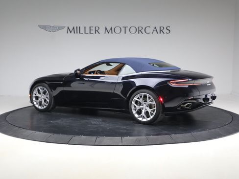 Used 2019 Aston Martin DB11 Volante RWD image 16