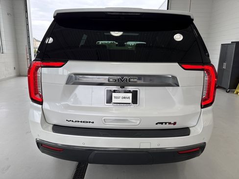 Used 2023 GMC Yukon AT4 w/ AT4 Premium Plus Package image 13