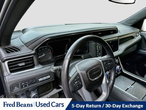 Used 2021 GMC Yukon XL Denali AWD/4WD image 12