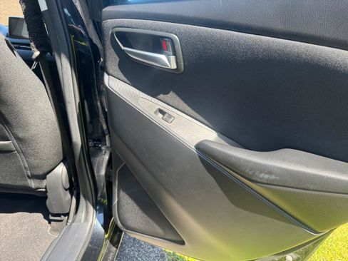 Used 2018 Toyota Yaris iA FWD image 24