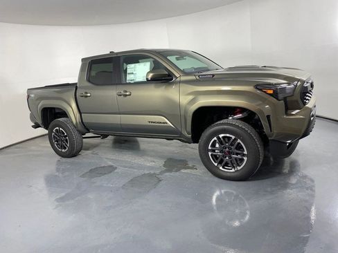 New 2026 Toyota Tacoma TRD Sport image 3