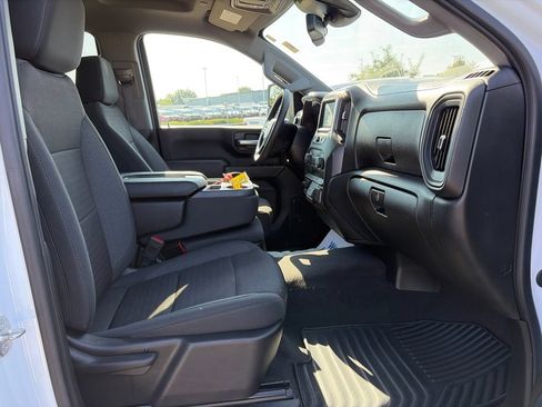 Used 2024 Chevrolet Silverado 2500 Custom w/ Custom Value Package AWD/4WD image 23
