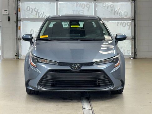 Used 2024 Toyota Corolla LE FWD image 2