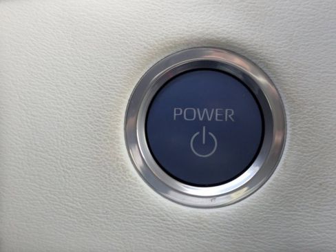 Used 2024 Toyota Sequoia Capstone image 39