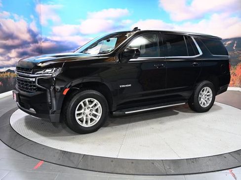 Used 2023 Chevrolet Tahoe LT image 3