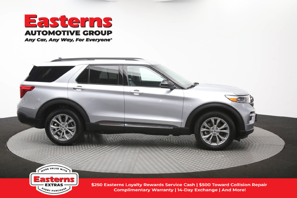 Used 2023 Ford Explorer XLT w/ Equipment Group 202A AWD/4WD image 48