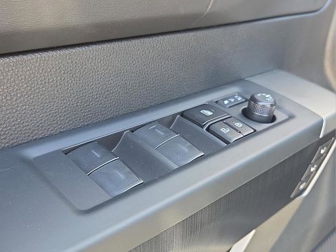 New 2026 Toyota Tundra Platinum AWD/4WD image 18