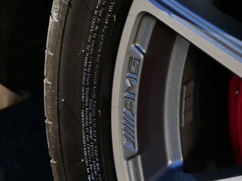 Used 2019 Mercedes-Benz S 560 S 560 / AMG Line / Premium Pac image 9