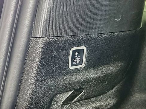 Used 2024 Jeep Wagoneer L Series II w/ Flexible Seating Group AWD/4WD image 27