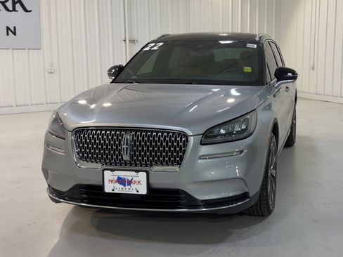 Used 2022 Lincoln Corsair Reserve w/ Elements Package image 4