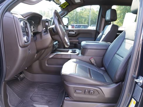 Used 2020 GMC Sierra 3500 Denali w/ Denali Ultimate Package AWD/4WD image 4
