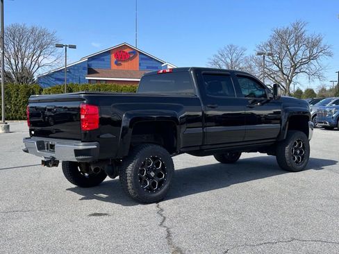 Used 2015 Chevrolet Silverado 2500 LT w/ LT Convenience Package AWD/4WD image 10