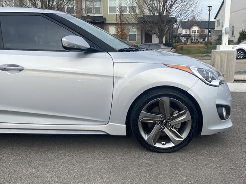 Used 2015 Hyundai Veloster Turbo w/ Option Group 04 image 8