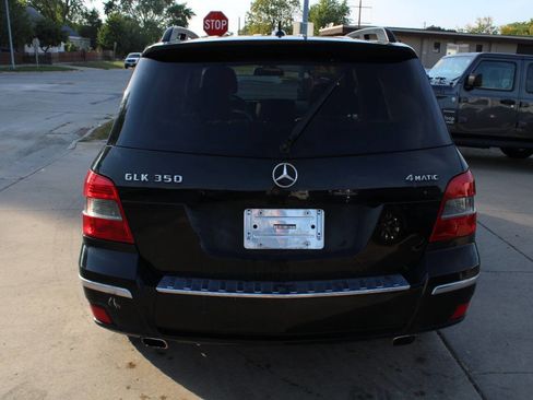 Used 2012 Mercedes-Benz GLK 350 4MATIC image 4