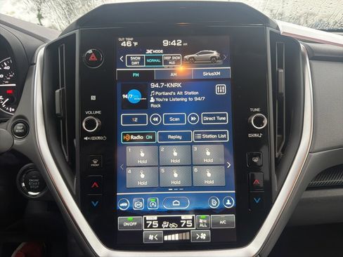 Used 2025 Subaru Crosstrek 2.0i Premium w/ Crosstrek Mirror Package image 36