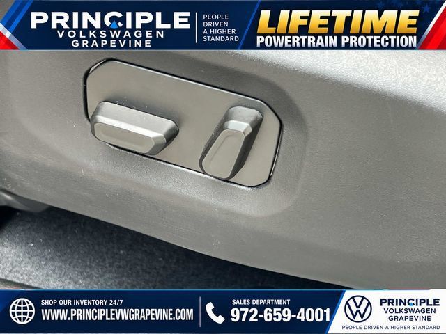 Used 2026 Jeep Wrangler Unlimited Rubicon AWD/4WD image 15