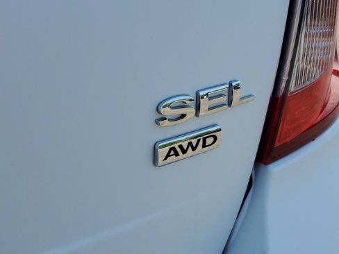 Used 2014 Ford Edge SEL w/ Equipment Group 205A AWD/4WD image 29