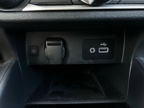 Used 2025 Nissan Versa SV image 23