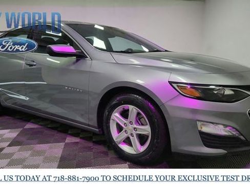 Used 2024 Chevrolet Malibu LT image 8