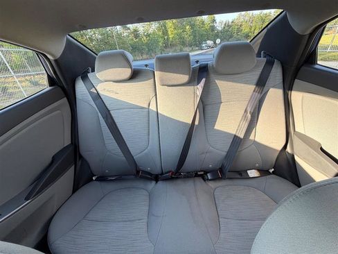 Used 2017 Hyundai Accent SE FWD image 17