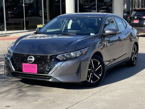 Used 2024 Nissan Sentra SV image 9