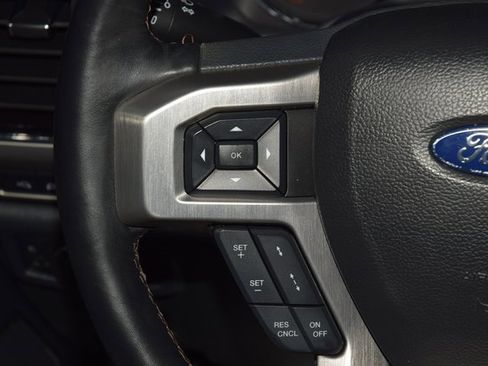 Used 2022 Ford F450 Platinum w/ FX4 Off-Road Package image 41