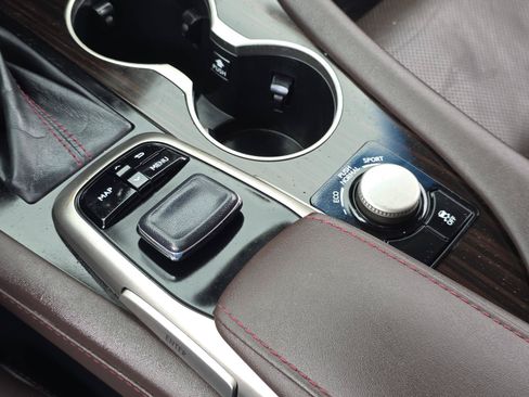 Used 2019 Lexus RX 350L FWD image 25
